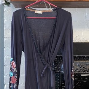Altar’d State wrap top